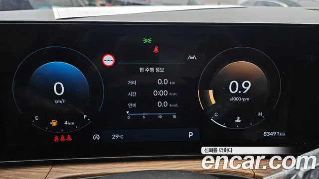 Hyundai Santafe Santa Fe (MX5) Бензин 2.5T 4WD — Фото автомобиля 8