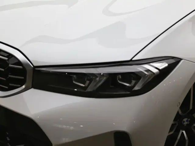 BMW 3 Series — Фото автомобиля 24