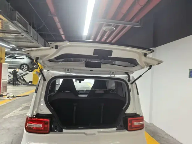Wuling Hongguang Mini EV — Фото автомобиля 18