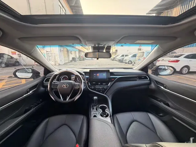 Toyota Camry — Фото автомобиля 5
