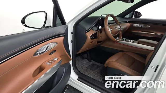 Genesis GV70 2.5T Бензин AWD — Фото автомобиля 9