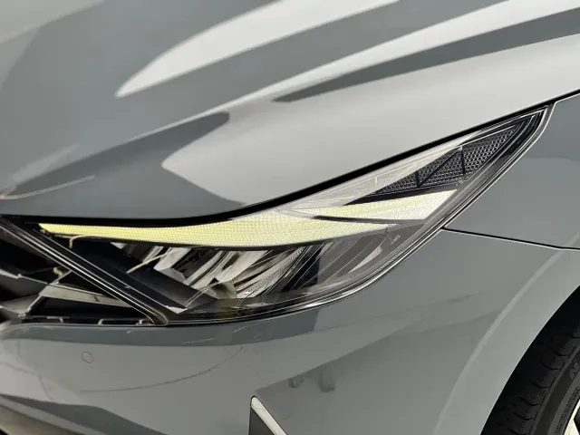 Hyundai Elantra — Фото автомобиля 17