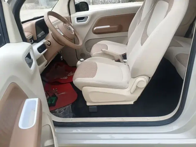 Wuling Hongguang Mini EV — Фото автомобиля 14