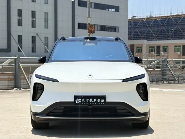 Nio ES6 — Фото автомобиля 2