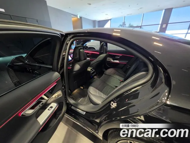 Mercedes-Benz E-Class W214 — Фото автомобиля 11