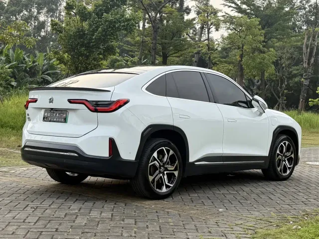 Nio EC6 — Фото автомобиля 16