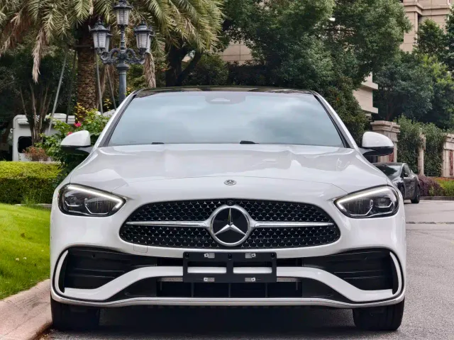 Mercedes-Benz C-Class — Фото автомобиля 2