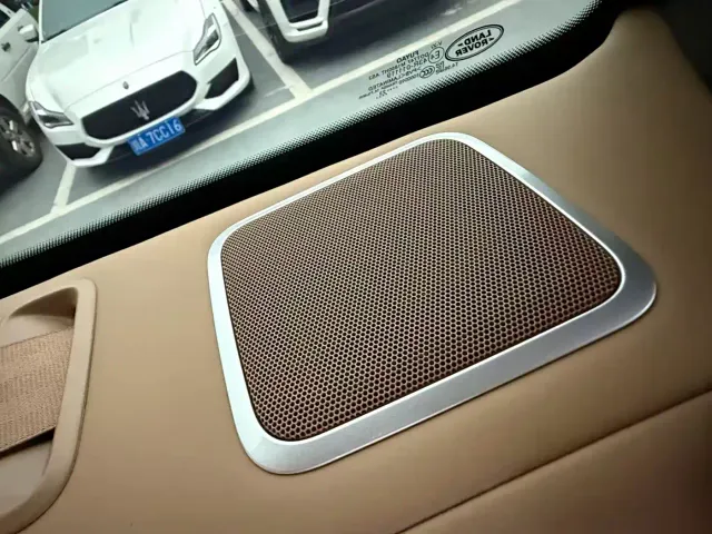 Land Rover Range Rover — Фото автомобиля 10