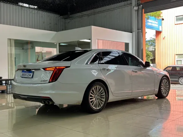 Cadillac CT6 — Фото автомобиля 13