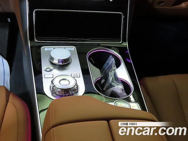 Genesis GV80 — Фото автомобиля 12