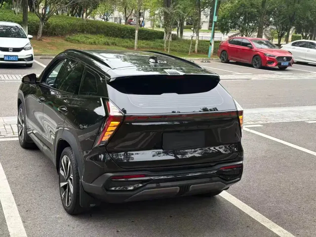 Geely Boyue L — Фото автомобиля 12