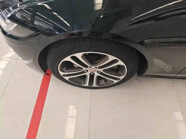 Jaguar XEL — Фото автомобиля 21