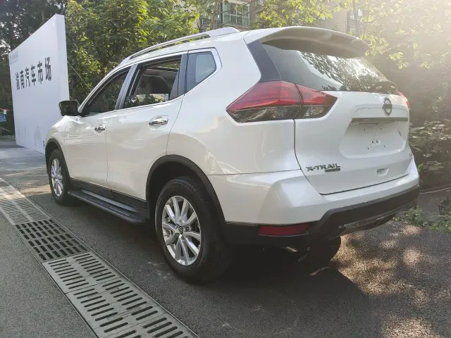 Nissan X-Trail — Фото автомобиля 6