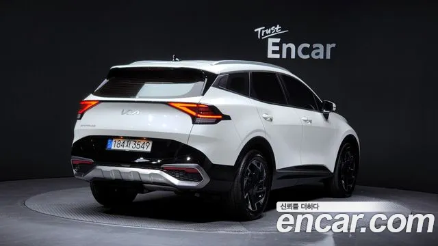 Kia Sportage Sportage 5-е поколение Дизель 2.0 2WD — Фото автомобиля 2