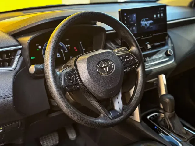 Toyota Corolla Cross — Фото автомобиля 4
