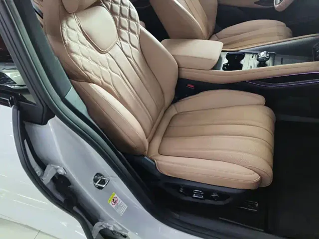 BYD Song L EV — Фото автомобиля 24
