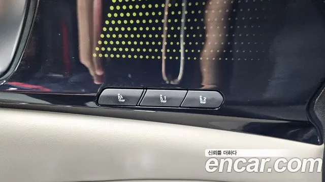 Kia Carnival Generation 4 — Фото автомобиля 20
