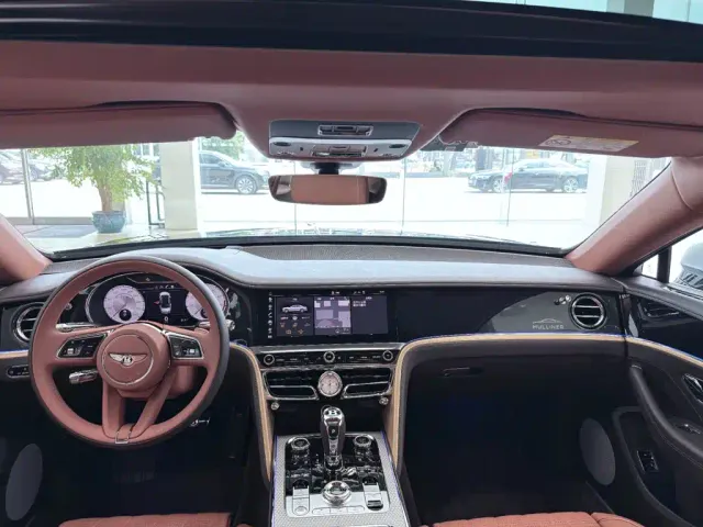 Bentley Flying Spur 2022 4.0T V8 Mulliner — Фото автомобиля 6