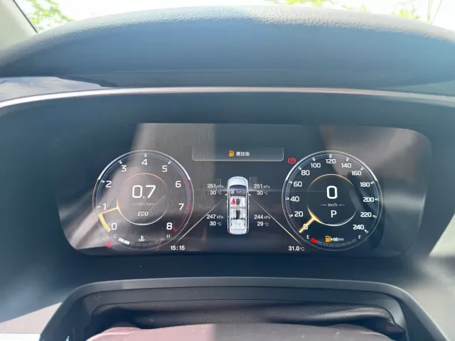 GAC Trumpchi M8 — Фото автомобиля 23
