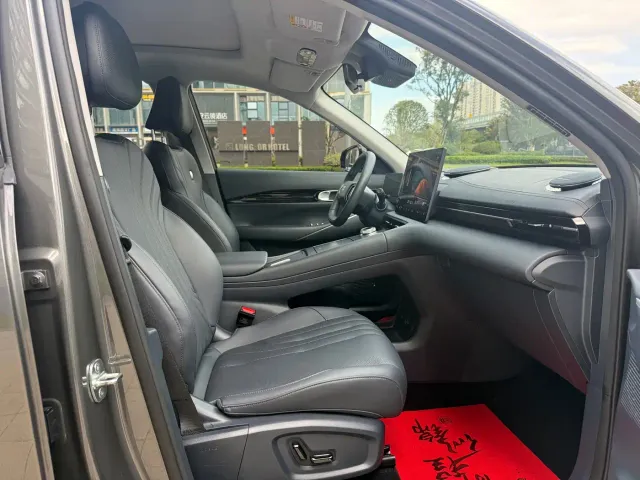 Geely Galaxy E5 — Фото автомобиля 9