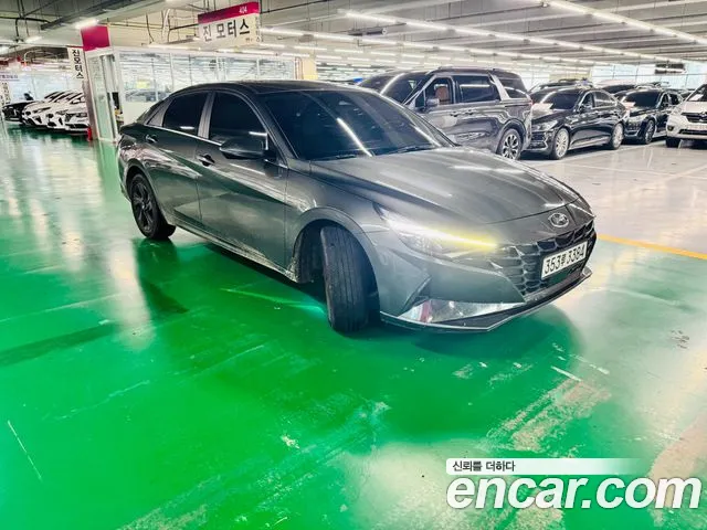Hyundai Avante — Фото автомобиля 3
