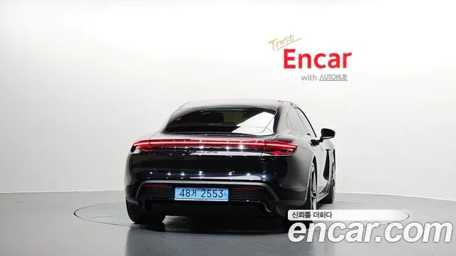 Porsche Taycan Taycan Khan — Фото автомобиля 4