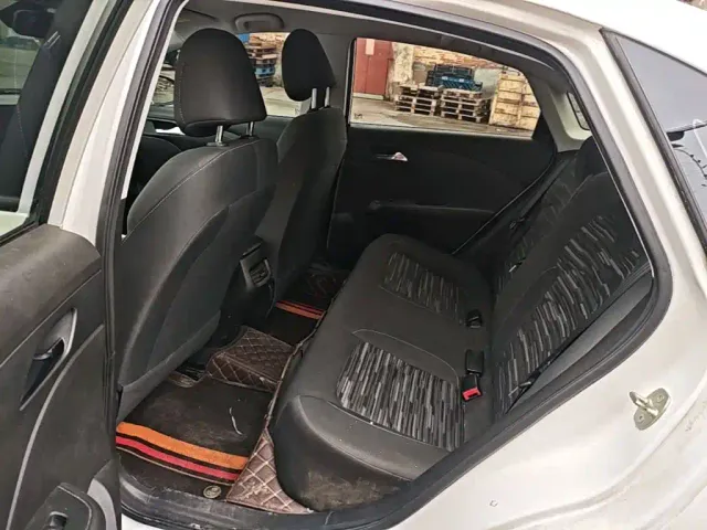 Chevrolet Monza — Фото автомобиля 16