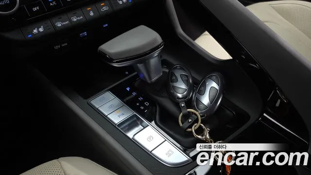 Hyundai Avante CN7 — Фото автомобиля 9