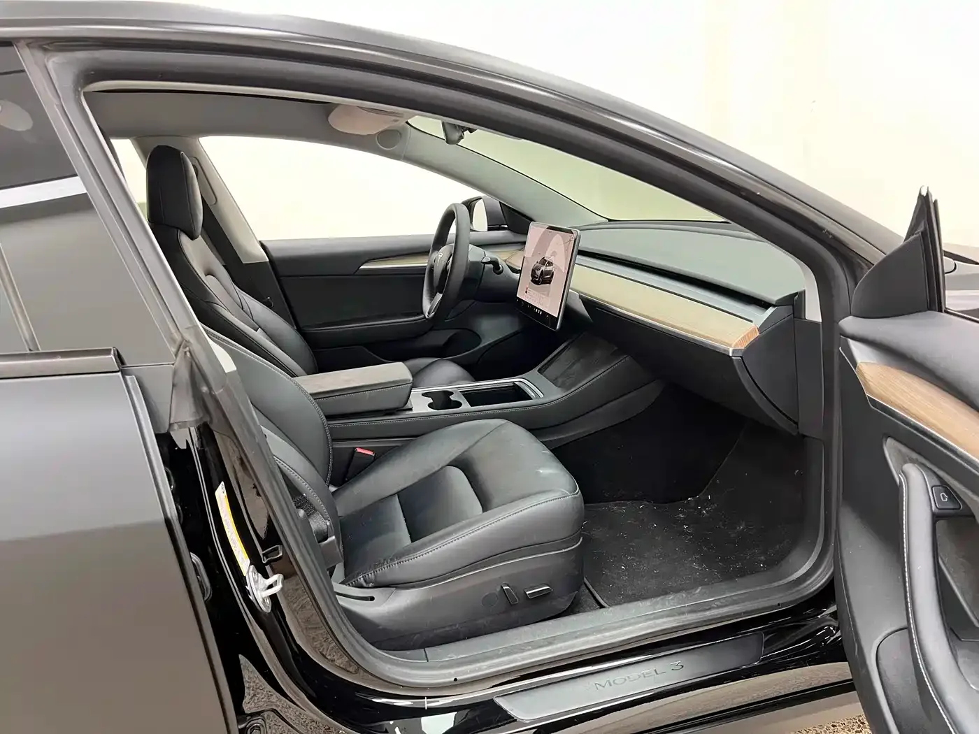 Tesla Model 3 2022 Performance High-Performance AWD — Фото автомобиля 30