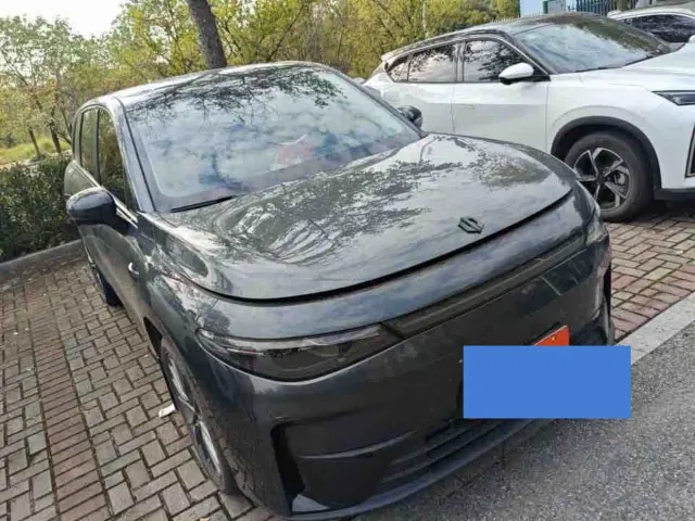 Leapmotor C10 — Фото автомобиля 3
