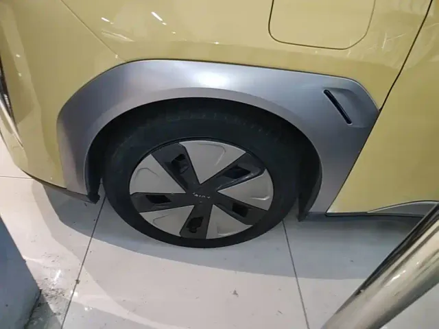 GAC Aion Y — Фото автомобиля 22
