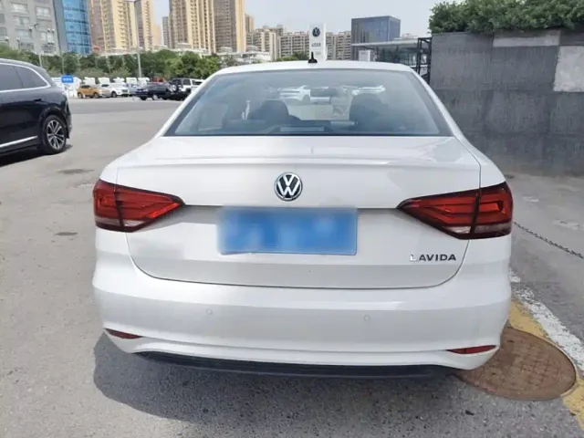 Volkswagen Lavida 2019 Lavida Start 1.5L Auto Trend (China VI) — Фото автомобиля 3
