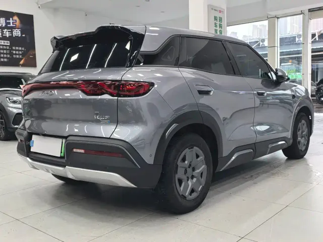 BYD Yuan UP — Фото автомобиля 15