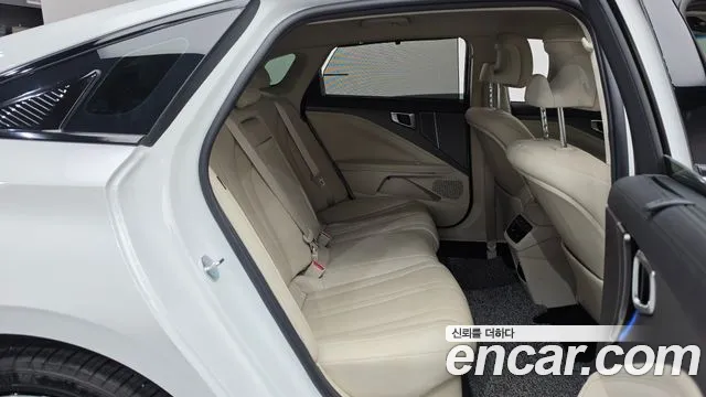 Kia K8 K8 (New) Hybrid — Фото автомобиля 17