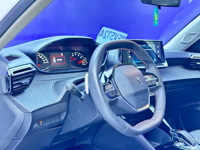 Peugeot 2008 — Фото автомобиля 13