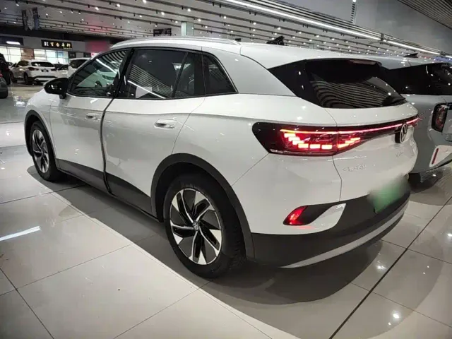 Volkswagen ID.4 Crozz — Фото автомобиля 4