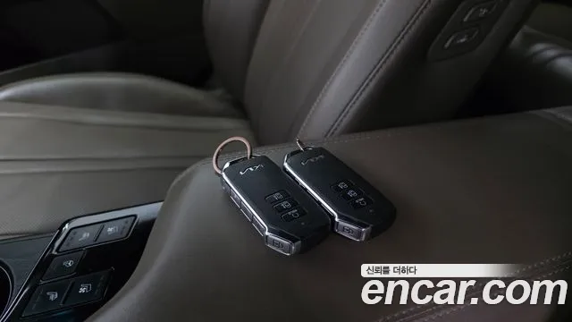 Kia K8 Hybrid — Фото автомобиля 30