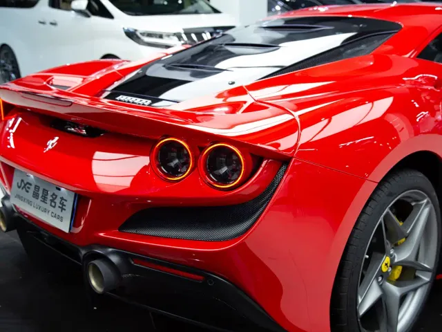 Ferrari F8 — Фото автомобиля 13