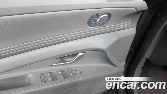 Hyundai AVANTE Inspiration — Фото автомобиля 29