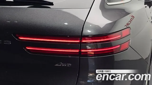 Genesis GV70 — Фото автомобиля 8
