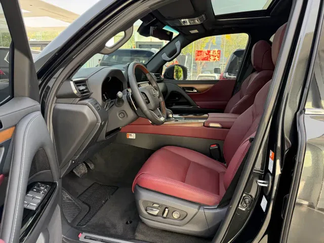 Lexus LX — Фото автомобиля 4