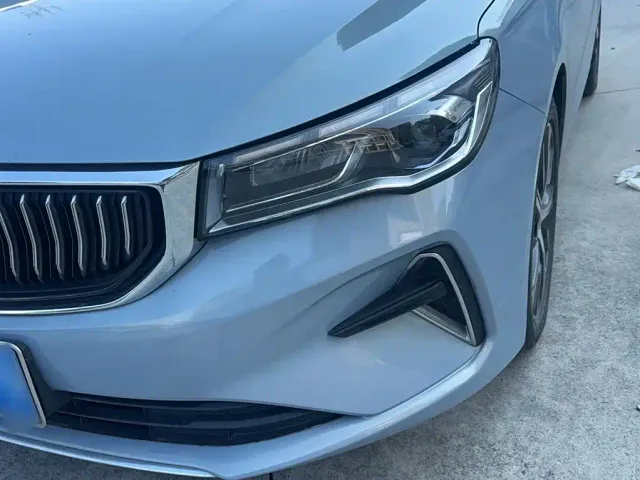 Geely Emgrand — Фото автомобиля 2