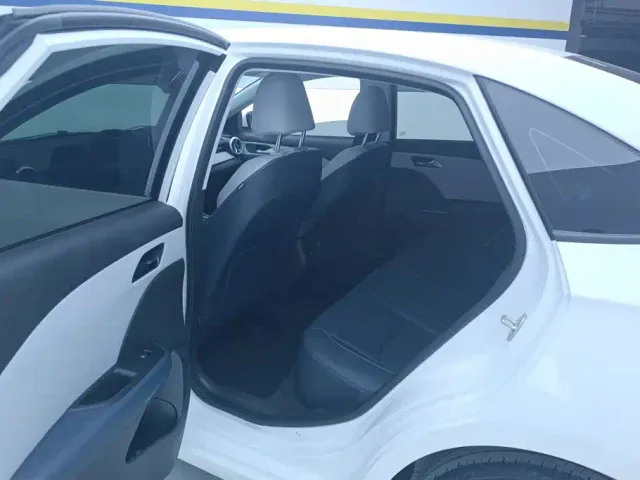 Chevrolet Monza — Фото автомобиля 11