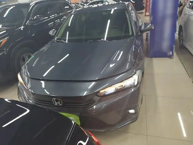 Honda Civic — Фото автомобиля 2