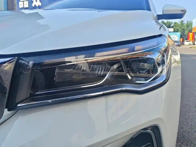 Geely Emgrand — Фото автомобиля 5