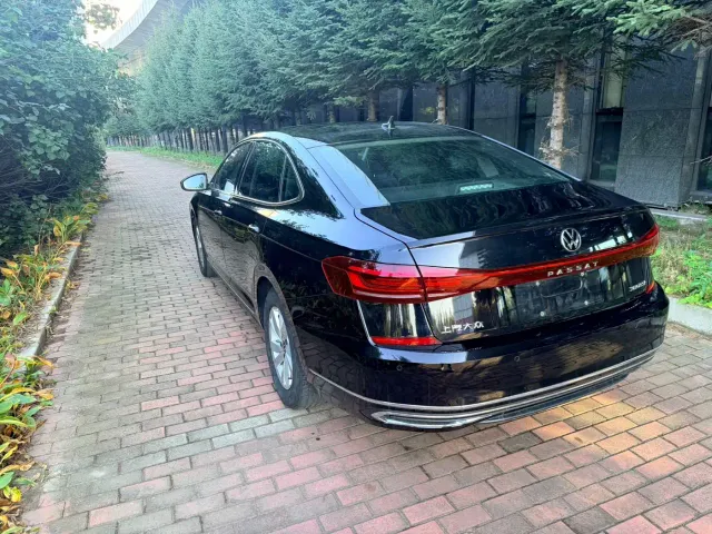 Volkswagen Passat — Фото автомобиля 4