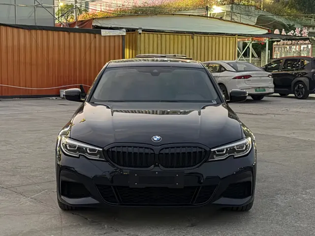 BMW 3 Series — Фото автомобиля 2