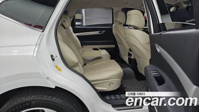 Genesis GV80 2.5T Бензин AWD — Фото автомобиля 12