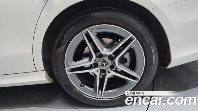 Mercedes-Benz E-Class W213 — Фото автомобиля 6