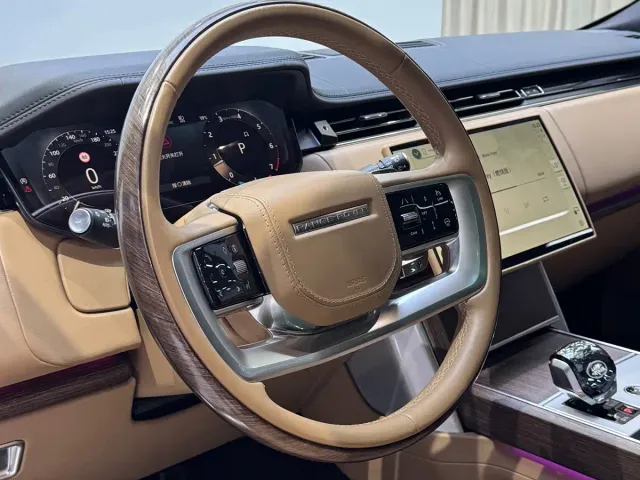 Land Rover Range Rover — Фото автомобиля 13